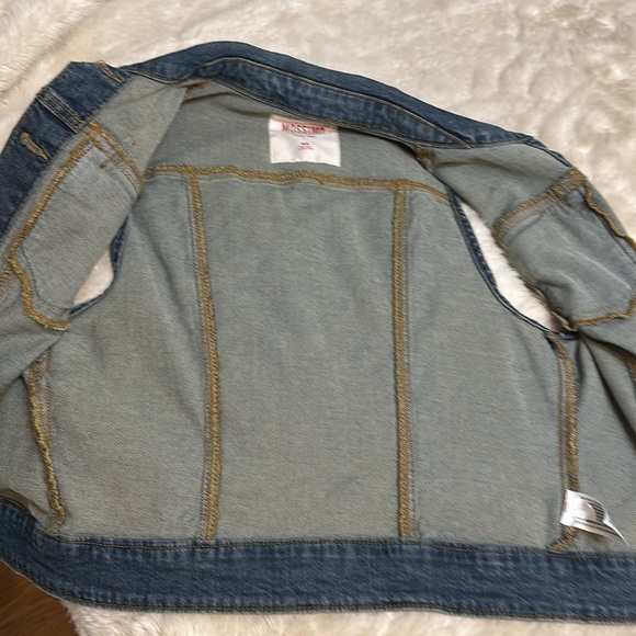Jean jacket - Picture 4 of 11